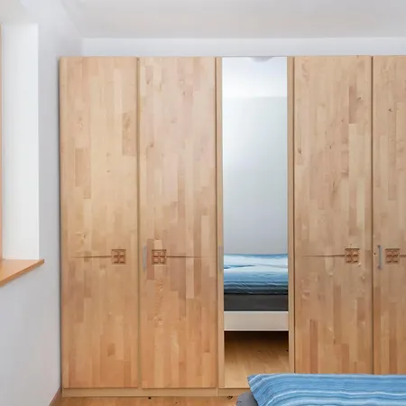 Ganahl Apartament